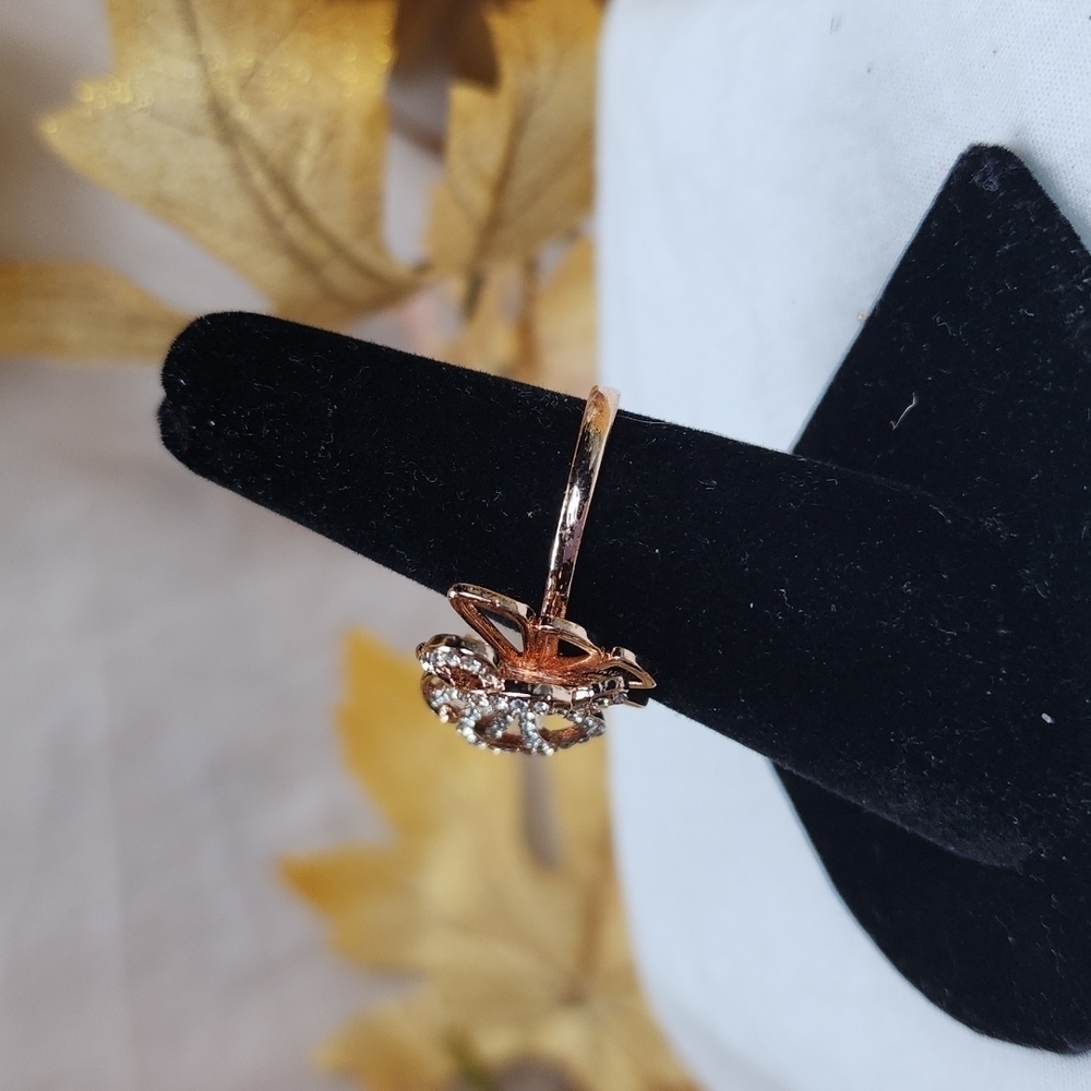 🎄NWOT BUTTERFLY RING🎄 - Picture 3 of 4